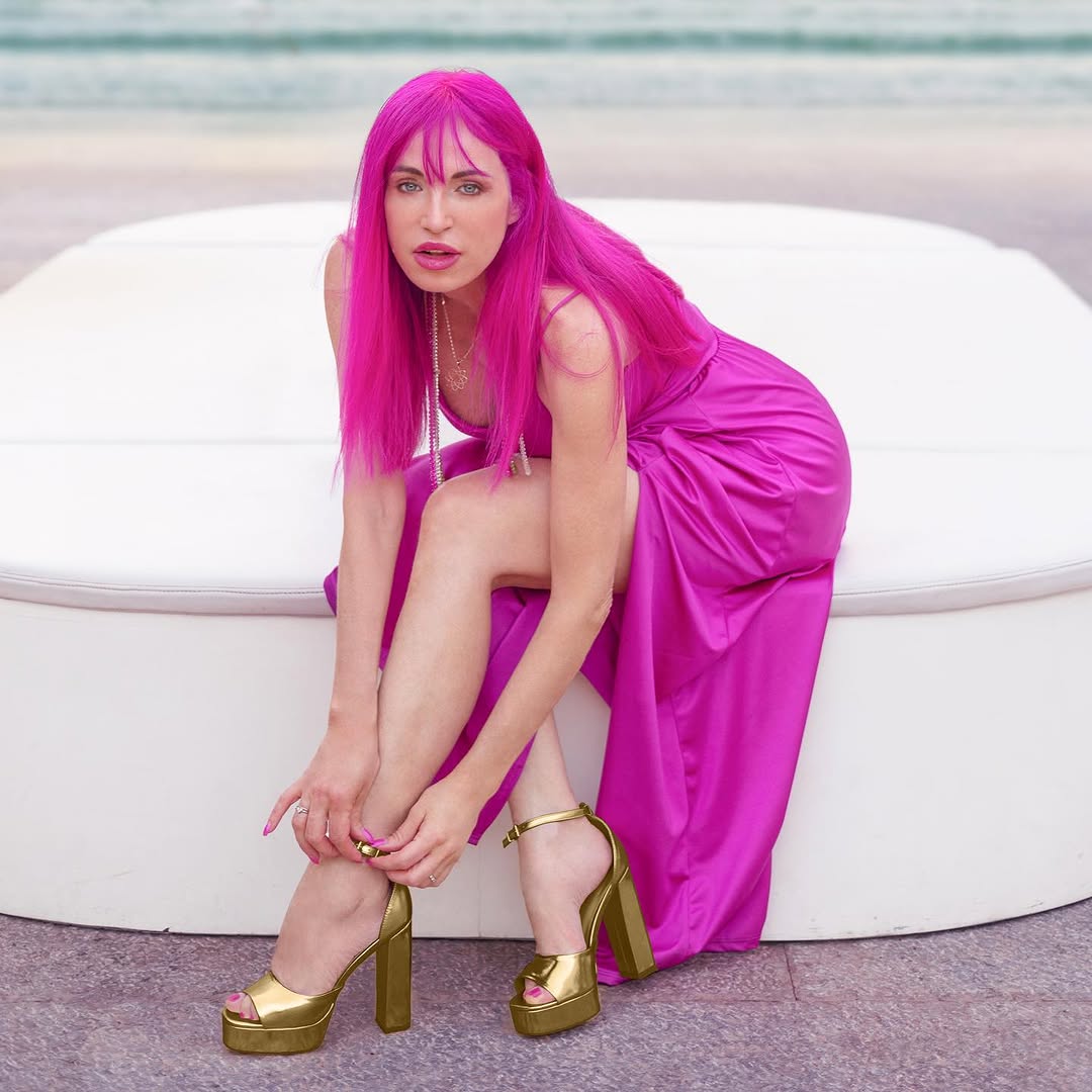 Feet of Numa Palmer